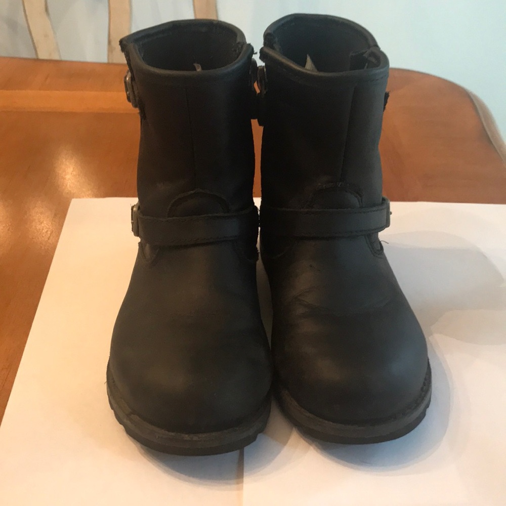 Kids Ugg Boots- Black US size 12